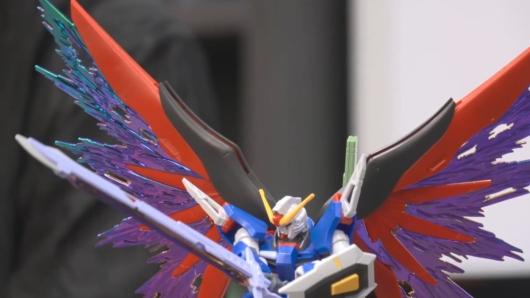 HGCE デスティニーガンダム 光の翼